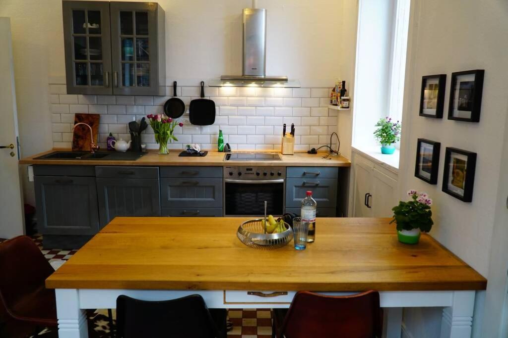 Grosszuegige 185M2-Altbauwohnung In Bestlage 7Zimmer-2Baeder-2Kuechen-2Wcs هامبورغ المظهر الخارجي الصورة