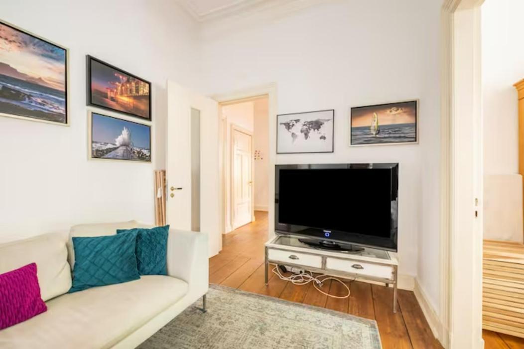 Grosszuegige 185M2-Altbauwohnung In Bestlage 7Zimmer-2Baeder-2Kuechen-2Wcs هامبورغ المظهر الخارجي الصورة