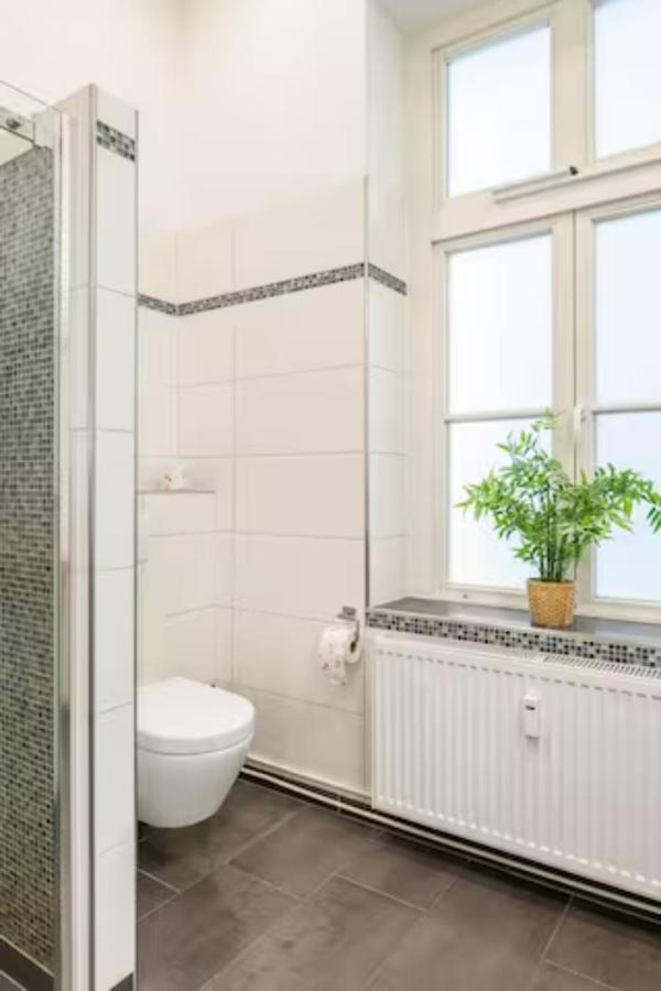 Grosszuegige 185M2-Altbauwohnung In Bestlage 7Zimmer-2Baeder-2Kuechen-2Wcs هامبورغ المظهر الخارجي الصورة