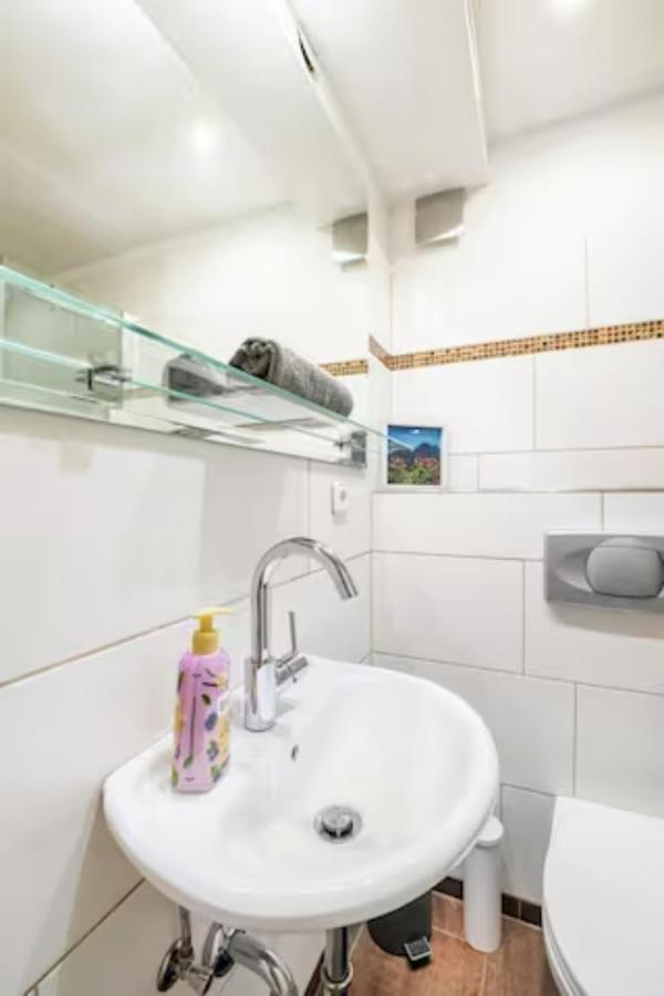 Grosszuegige 185M2-Altbauwohnung In Bestlage 7Zimmer-2Baeder-2Kuechen-2Wcs هامبورغ المظهر الخارجي الصورة